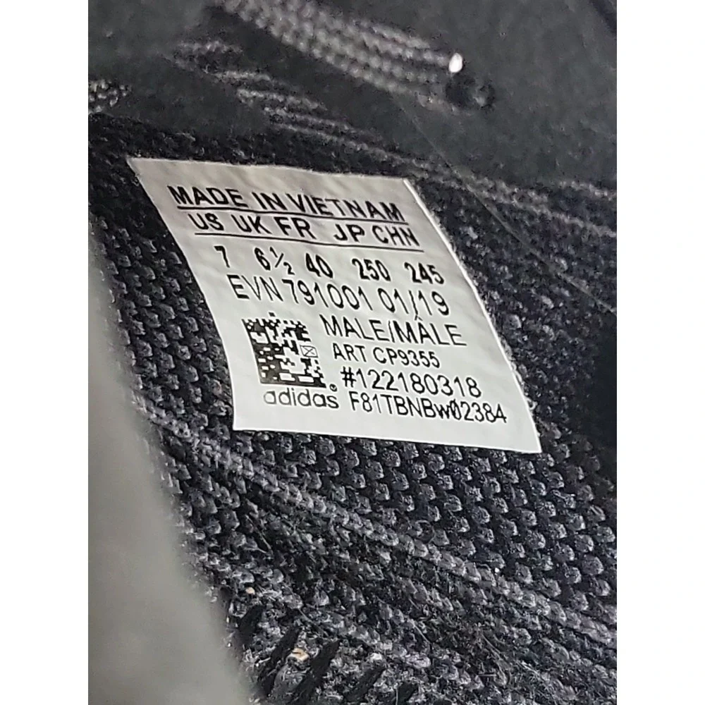 adidas men versatile